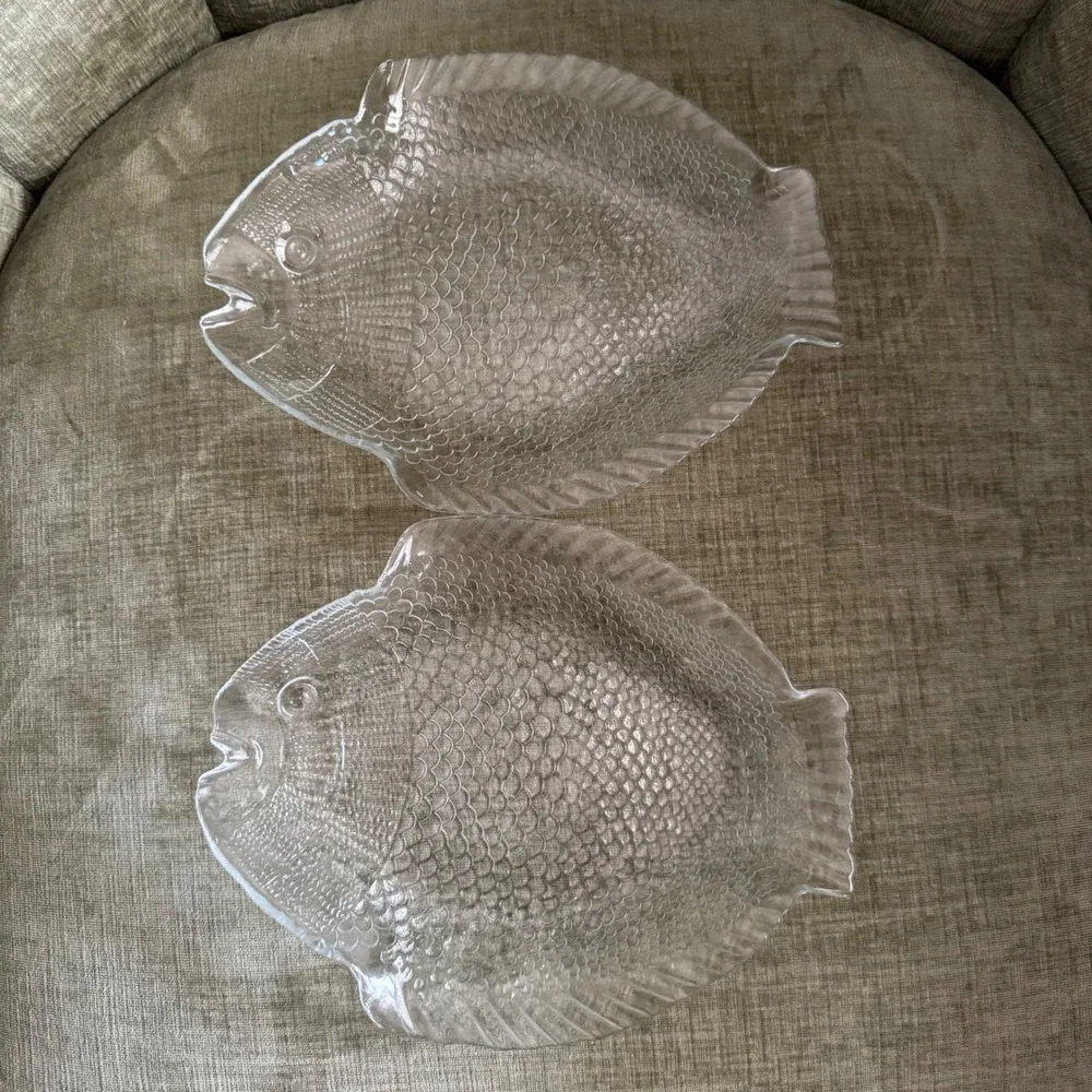 Vintage Pasabahce Fish Plates Set of 2 10